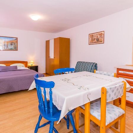Cozy Apartments Emina Near The Sea Premantura Zewnętrze zdjęcie
